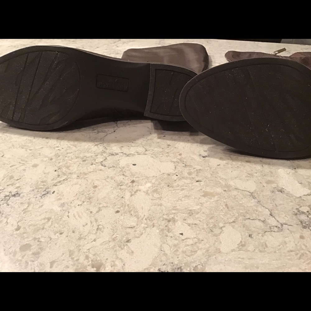 Boots - Picture 3 of 3